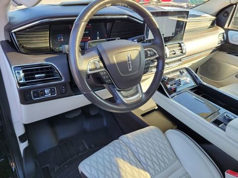 Used 2022 Lincoln Navigator L Black Label image 19