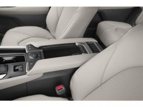 New 2026 Toyota Grand Highlander AWD Hybrid image 16