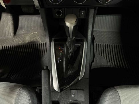 Certified 2018 Toyota Corolla L image 28