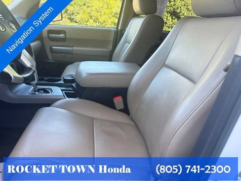 Used 2017 Toyota Sequoia Limited w/ Safety & Convenience Package AWD/4WD image 22