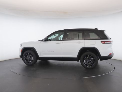 New 2025 Jeep Grand Cherokee Limited image 20
