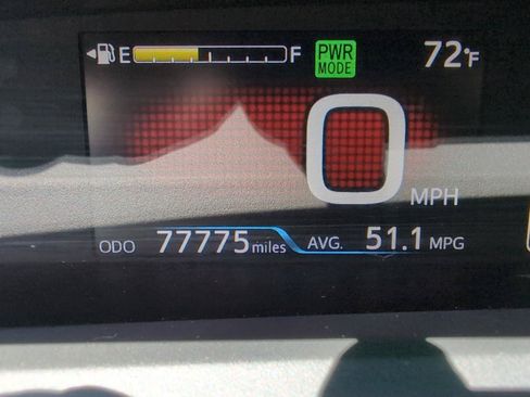 Used 2017 Toyota Prius Three Touring FWD image 21