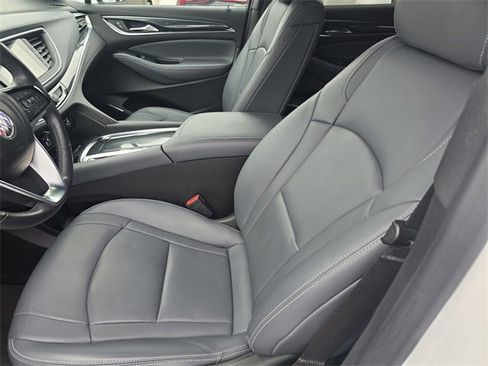 Used 2023 Buick Enclave Premium image 20