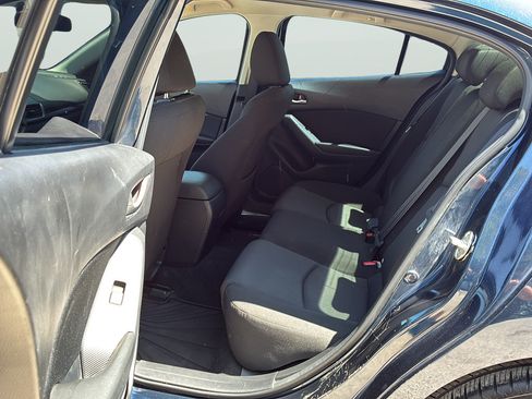 Used 2016 MAZDA MAZDA3 i Sport FWD image 15