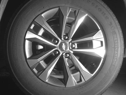 Used 2025 Chevrolet Equinox LT FWD image 14