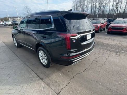 Certified 2023 Cadillac XT6 Luxury image 6