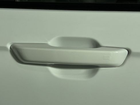 Used 2023 Jeep Grand Cherokee L Laredo AWD/4WD image 24
