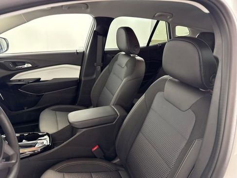 New 2026 Chevrolet Trax LT image 25