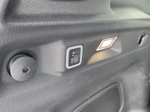 New 2025 Jeep Grand Cherokee L Limited w/ Luxury Tech Group II image 32