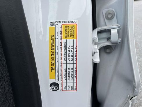 Used 2023 GMC Terrain Denali w/ Denali Premium Package AWD/4WD image 40