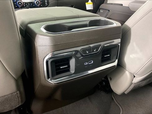 Used 2026 GMC Sierra 1500 SLT w/ SLT Premium Plus Package AWD/4WD image 8