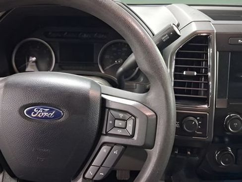 Used 2020 Ford F250 XLT w/ XLT Premium Package AWD/4WD image 13