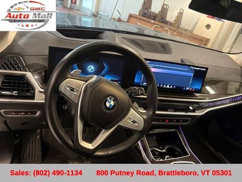 Used 2024 BMW X7 xDrive40i w/ Climate Comfort Package image 13