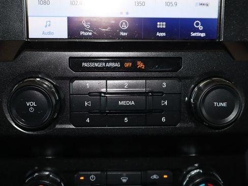 Used 2019 Ford F150 XLT w/ Equipment Group 302A Luxury AWD/4WD image 27
