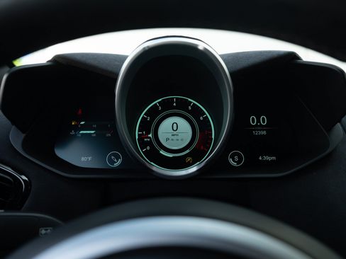 Used 2020 Aston Martin V8 Vantage Coupe RWD image 12