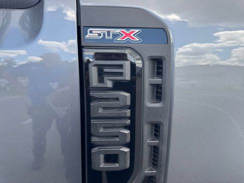 Used 2024 Ford F250 XL w/ STX Appearance Package AWD/4WD image 16