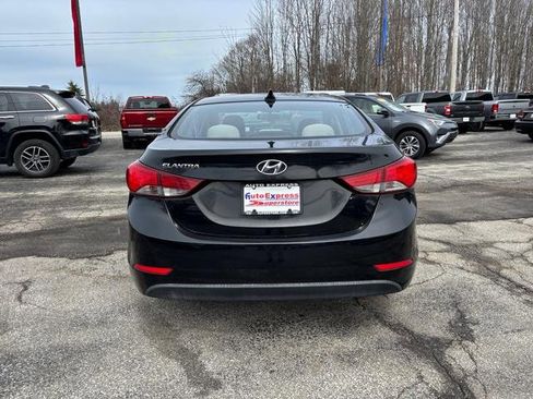 Used 2016 Hyundai Elantra SE image 6