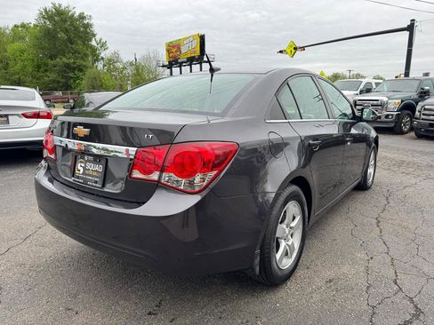 Used 2014 Chevrolet Cruze LT w/ Technology Package FWD image 5