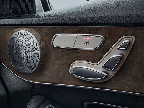 Used 2017 Mercedes-Benz C 300 4MATIC Sedan image 31