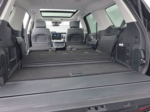 Used 2025 Ford Expedition Active RWD image 24