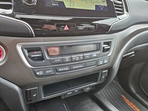 Used 2024 Honda Passport TrailSport image 26
