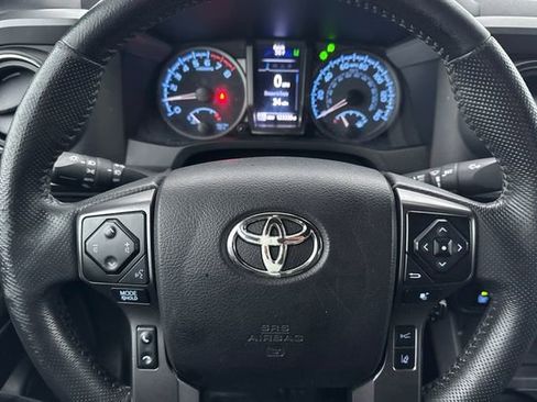 Used 2021 Toyota Tacoma 4x4 Double Cab image 26