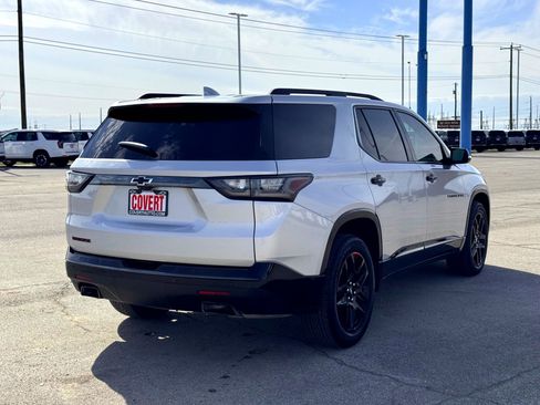 Used 2021 Chevrolet Traverse Premier w/ Redline Edition image 6