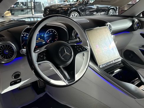 New 2026 Mercedes-Benz Maybach SL 680 image 11