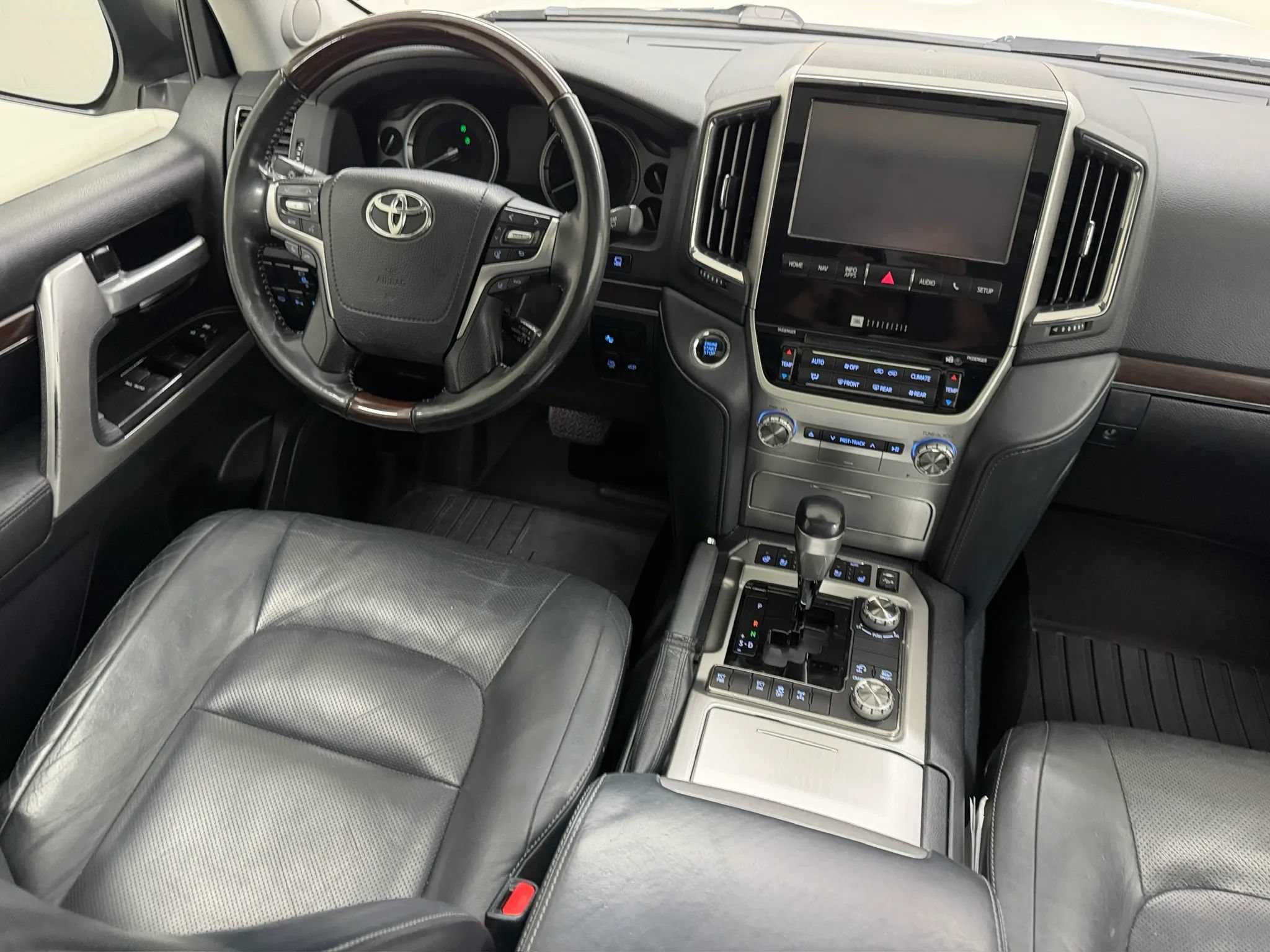 Used 2018 Toyota Land Cruiser AWD/4WD image 81