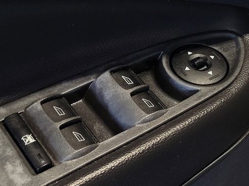 Used 2018 Ford Escape S FWD image 27
