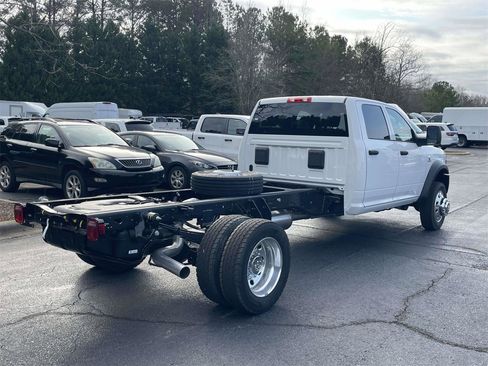 New 2026 RAM 5500 Tradesman w/ Chrome Appearance Group image 9
