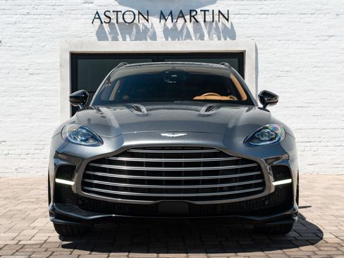 Used 2023 Aston Martin DBX 707 AWD/4WD image 7