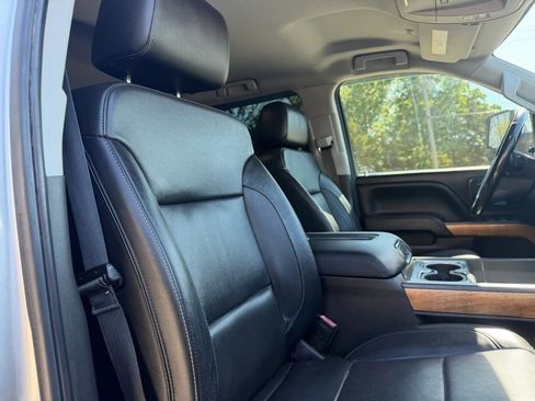 Used 2018 Chevrolet Silverado 1500 LTZ w/ LTZ Plus Package AWD/4WD image 50