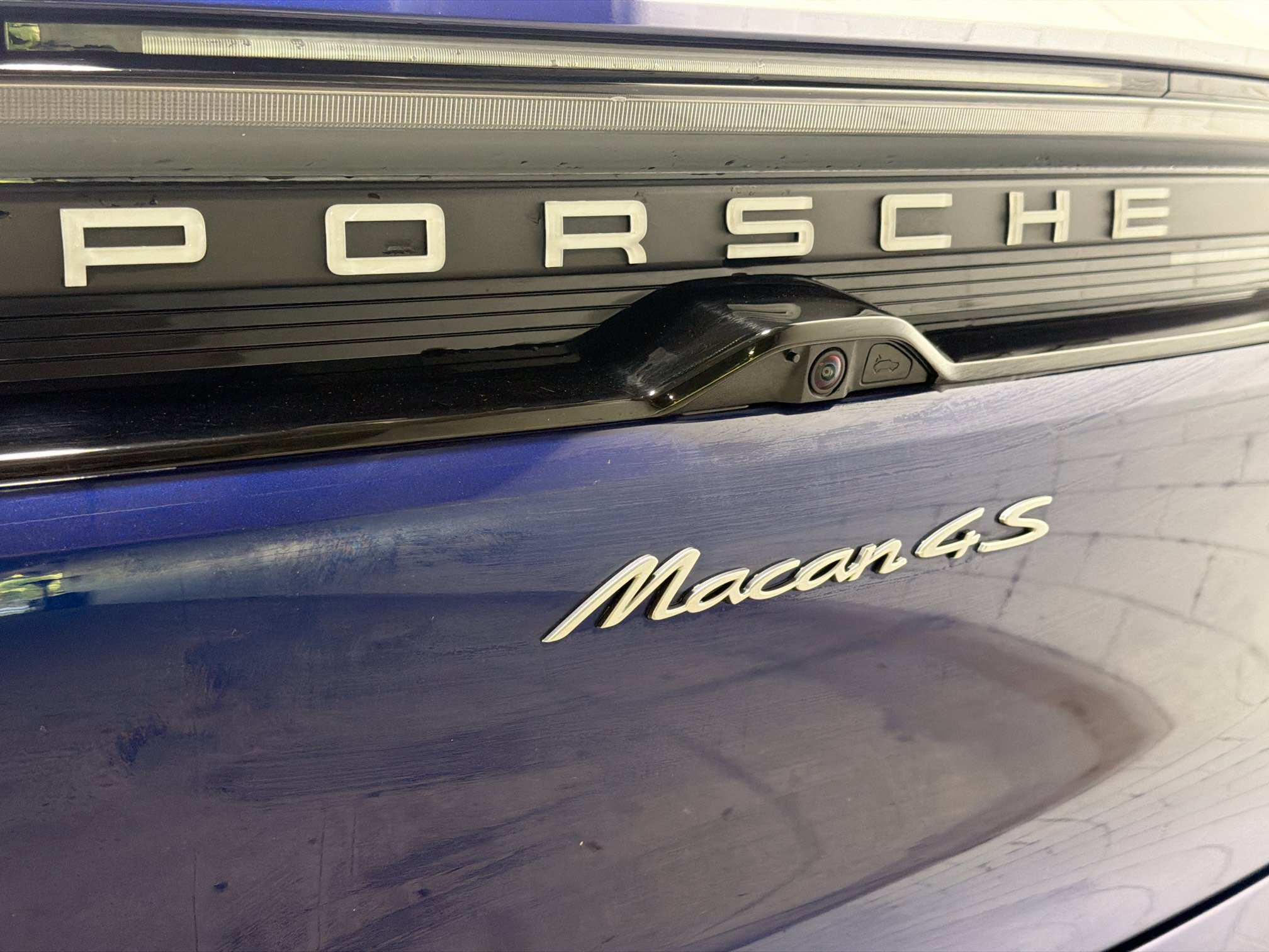 Certified 2026 Porsche Macan 4S Electric AWD/4WD image 12