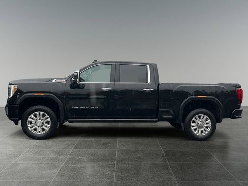 Used 2023 GMC Sierra 3500 Denali AWD/4WD image 4
