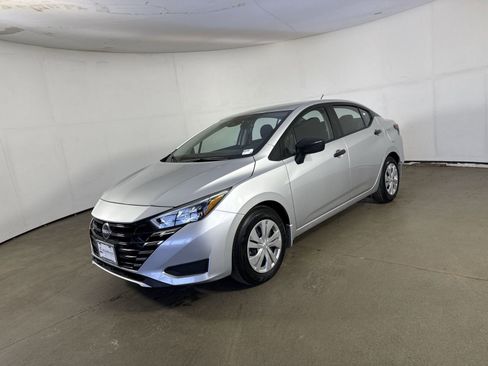 Certified 2025 Nissan Versa S w/ Trunk Package image 2