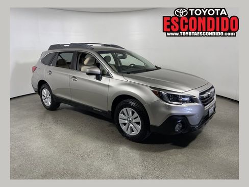 Used 2019 Subaru Outback 2.5i Premium AWD/4WD image 1