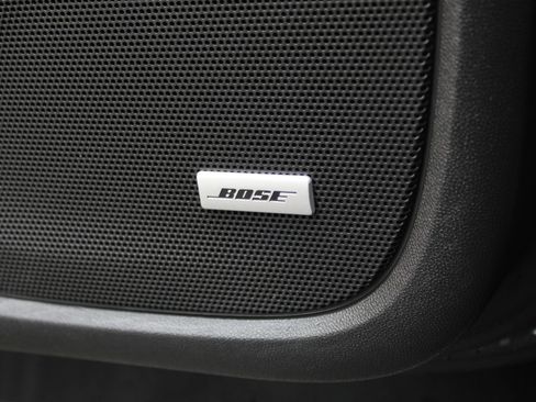 Used 2019 GMC Terrain SLT w/ Preferred Package image 38