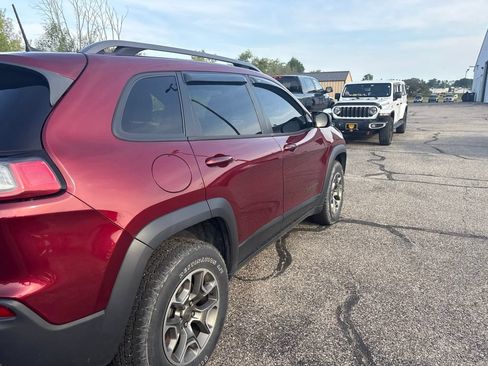 Used 2020 Jeep Cherokee Trailhawk w/ Cold Weather Group AWD/4WD image 6