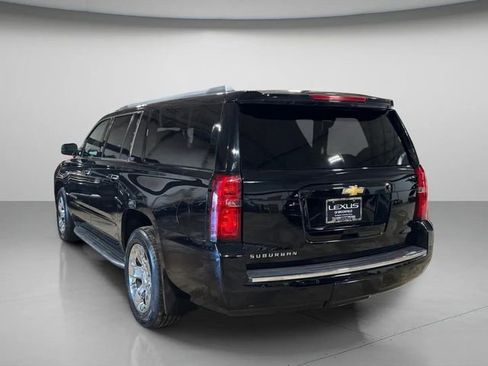Used 2015 Chevrolet Suburban LTZ image 6