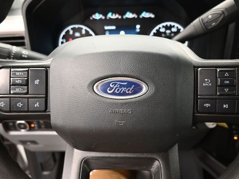 Used 2023 Ford F350 XLT image 12