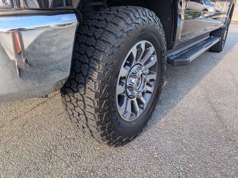 Used 2021 Ford F250 Lariat w/ Lariat Value Package AWD/4WD image 10