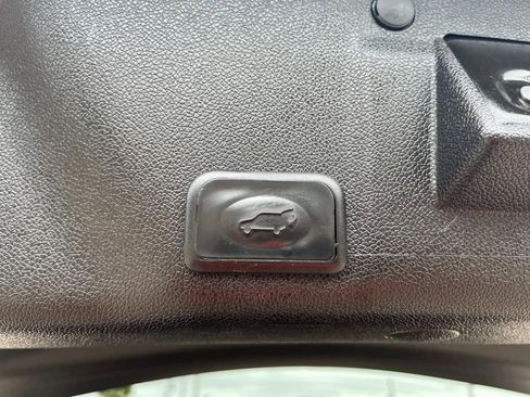 Used 2015 GMC Acadia Denali image 42