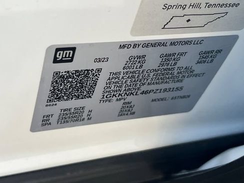 Used 2023 GMC Acadia SLE w/ Driver Convenience Package FWD image 43