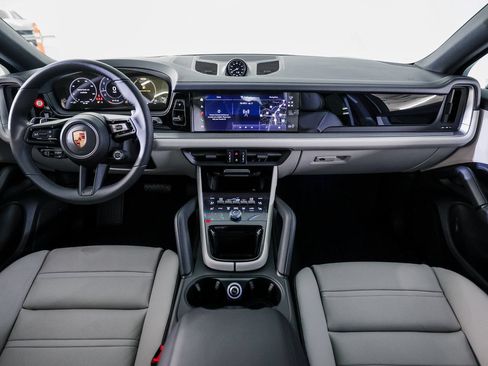 Certified 2026 Porsche Cayenne Coupe AWD/4WD image 24