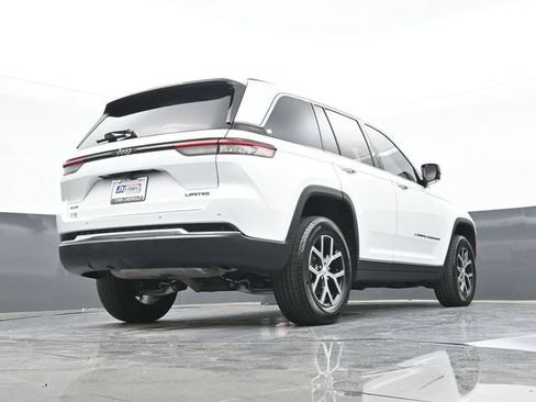Used 2024 Jeep Grand Cherokee Limited w/ Trailer Tow Package AWD/4WD image 48