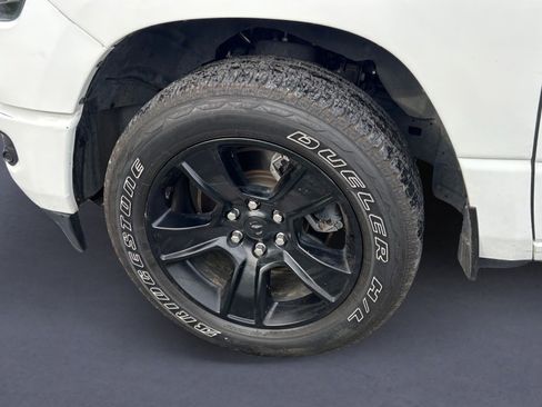 Used 2024 RAM 1500 Big Horn AWD/4WD image 3