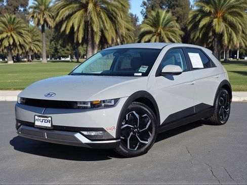 Certified 2024 Hyundai Ioniq 5 SEL image 2