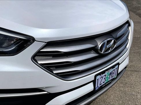 Used 2017 Hyundai Santa Fe Sport AWD/4WD image 32