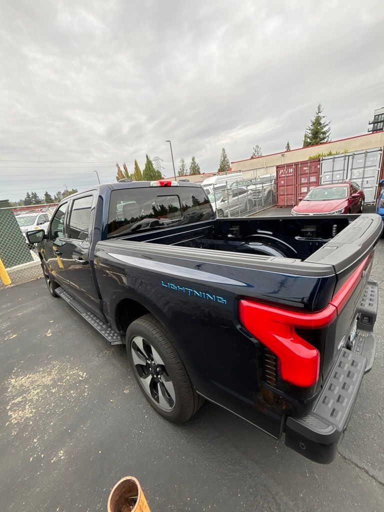 Used 2023 Ford F150 Lightning Platinum AWD/4WD image 5